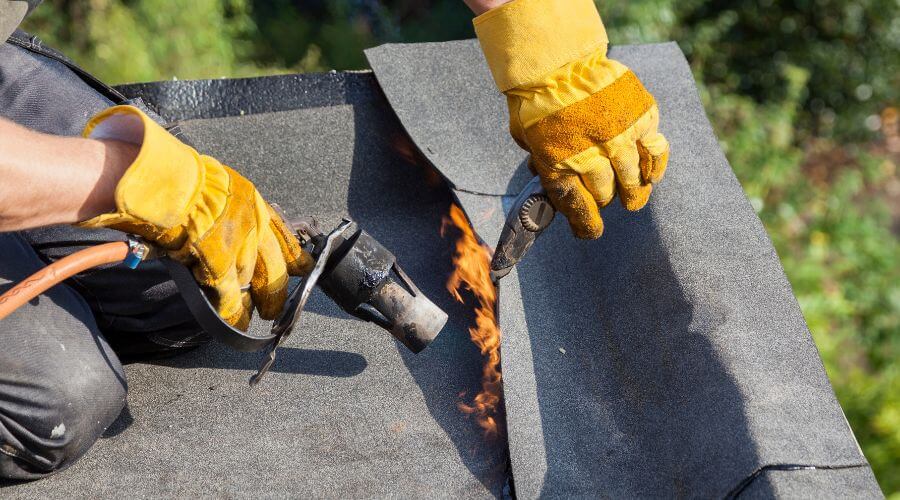 Professional residential roofers in Sheffield Lake, OH